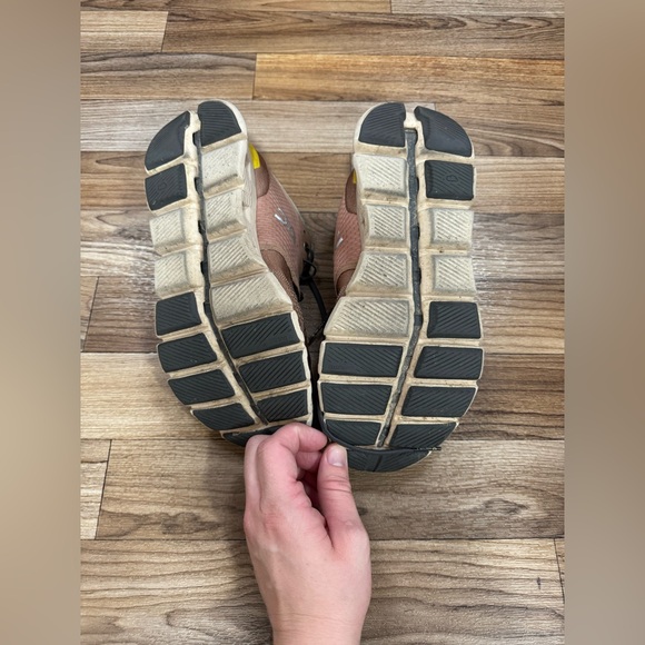 On women’s cloud X Running Shoes Mocha/Sand size 8/39 preowned condition - Picture 9 of 11